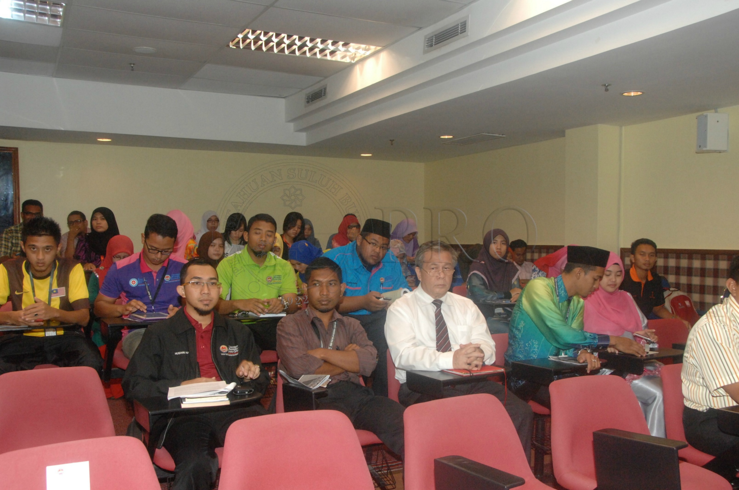 PRO 14 33 WACANA FBA 0138